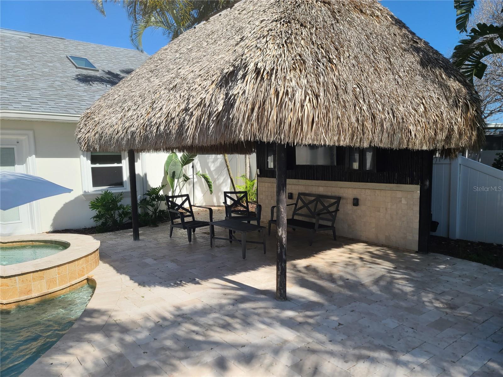 VENETIAN POINT - Residential