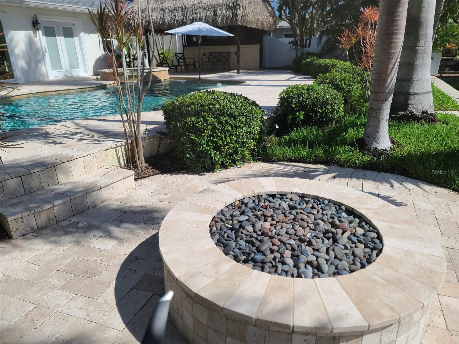 VENETIAN POINT - Residential