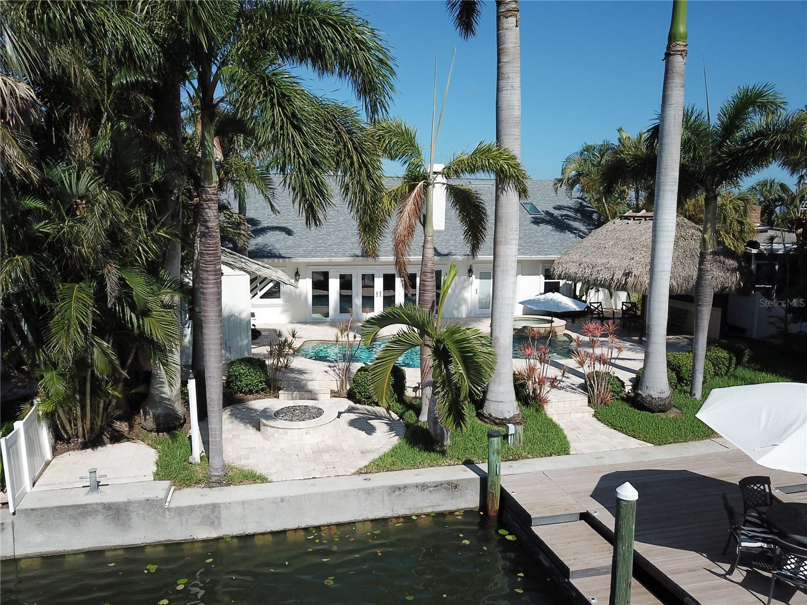 VENETIAN POINT - Residential