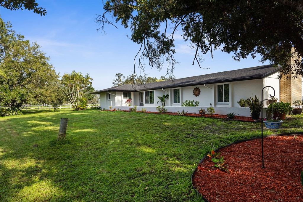 Photo of 22226 E State Road 64, Bradenton, FL 34212 (MLS # A4663742)