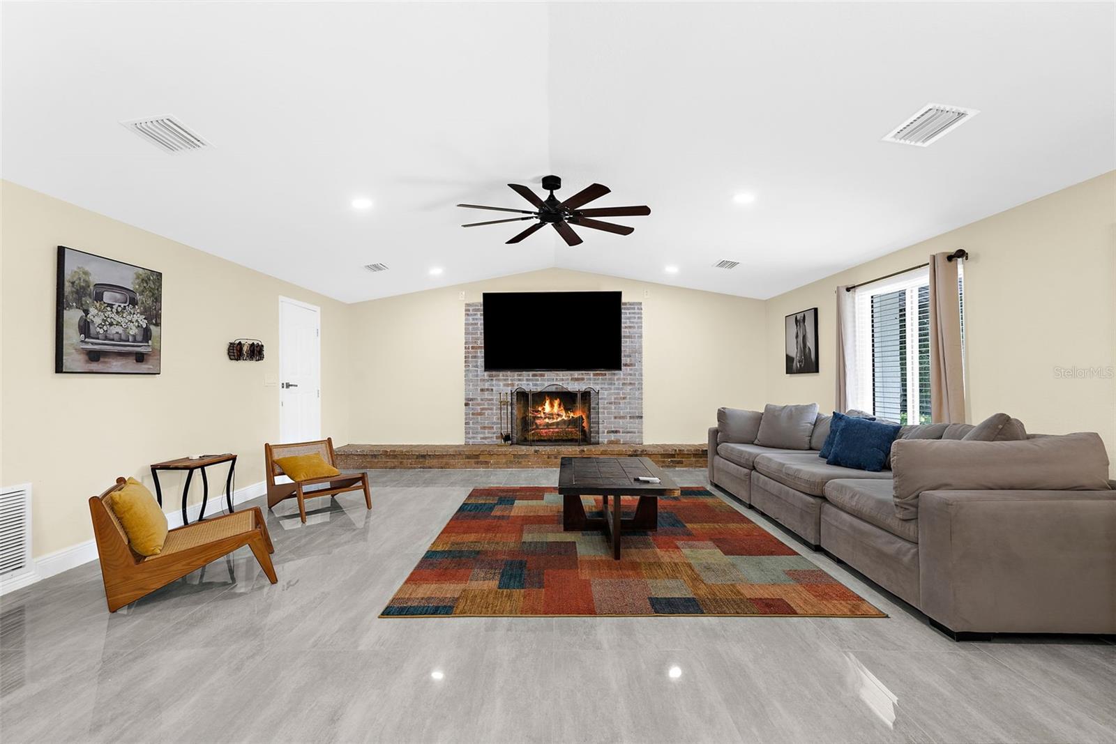 ACREAGE - Residential
