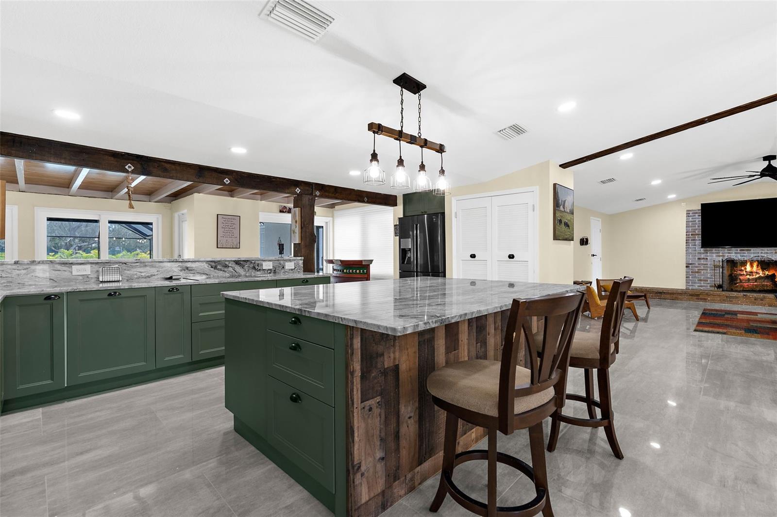ACREAGE - Residential