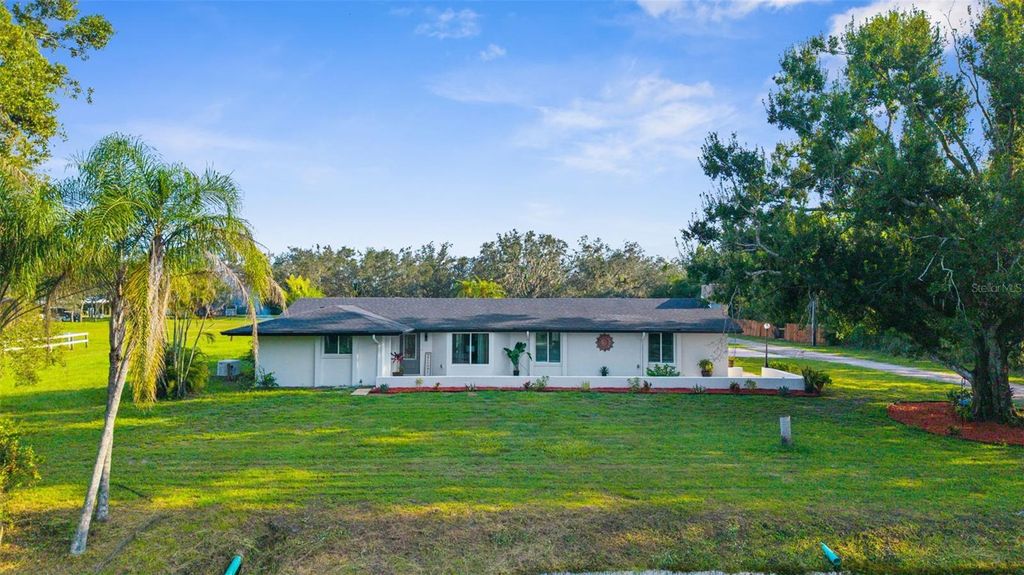 Photo of 22226 E State Road 64, Bradenton, FL 34212 (MLS # A4663742)