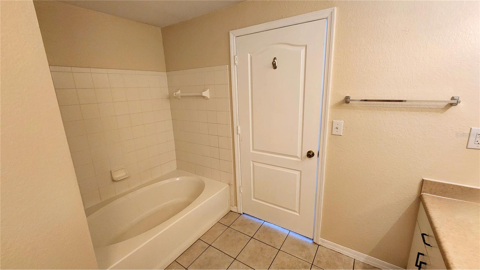 BELLA VILLINO 1 - Residential Lease