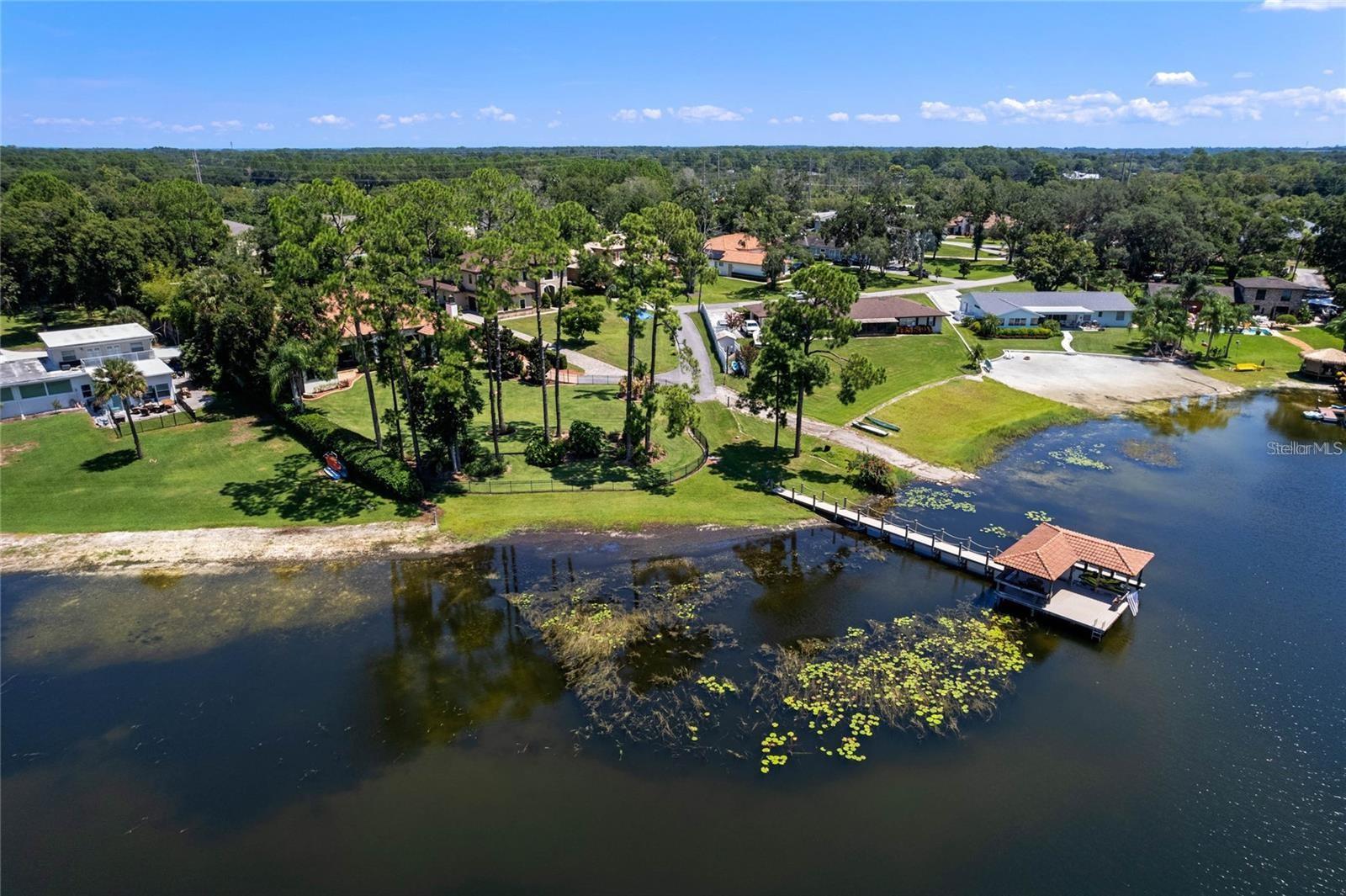 WATERSIDE - Residential