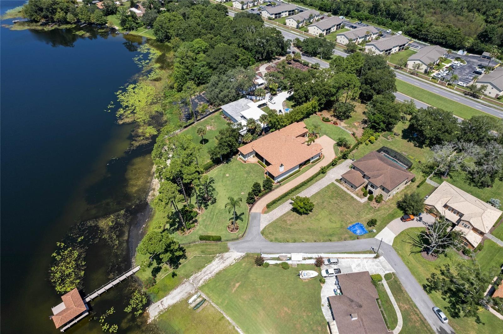 WATERSIDE - Residential