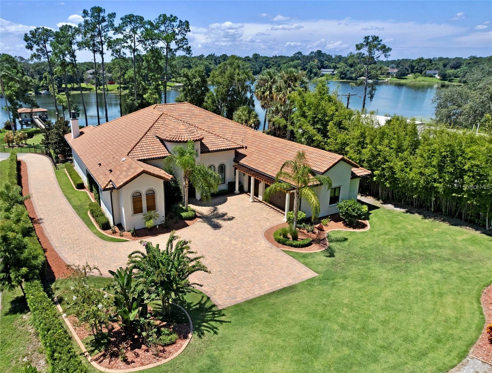 WATERSIDE - Residential
