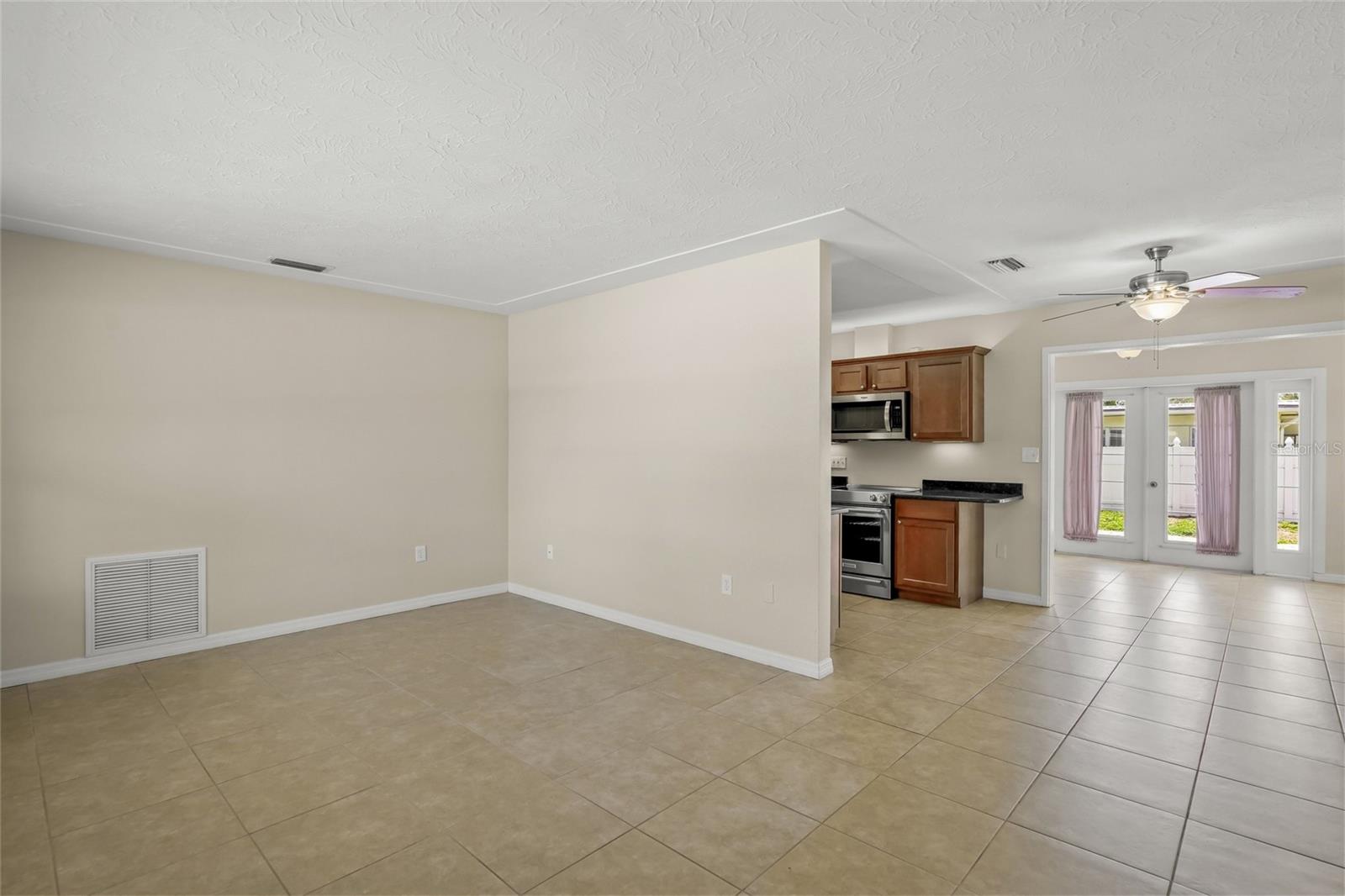 GOLDEN ACRES 1ST ADD - Residential