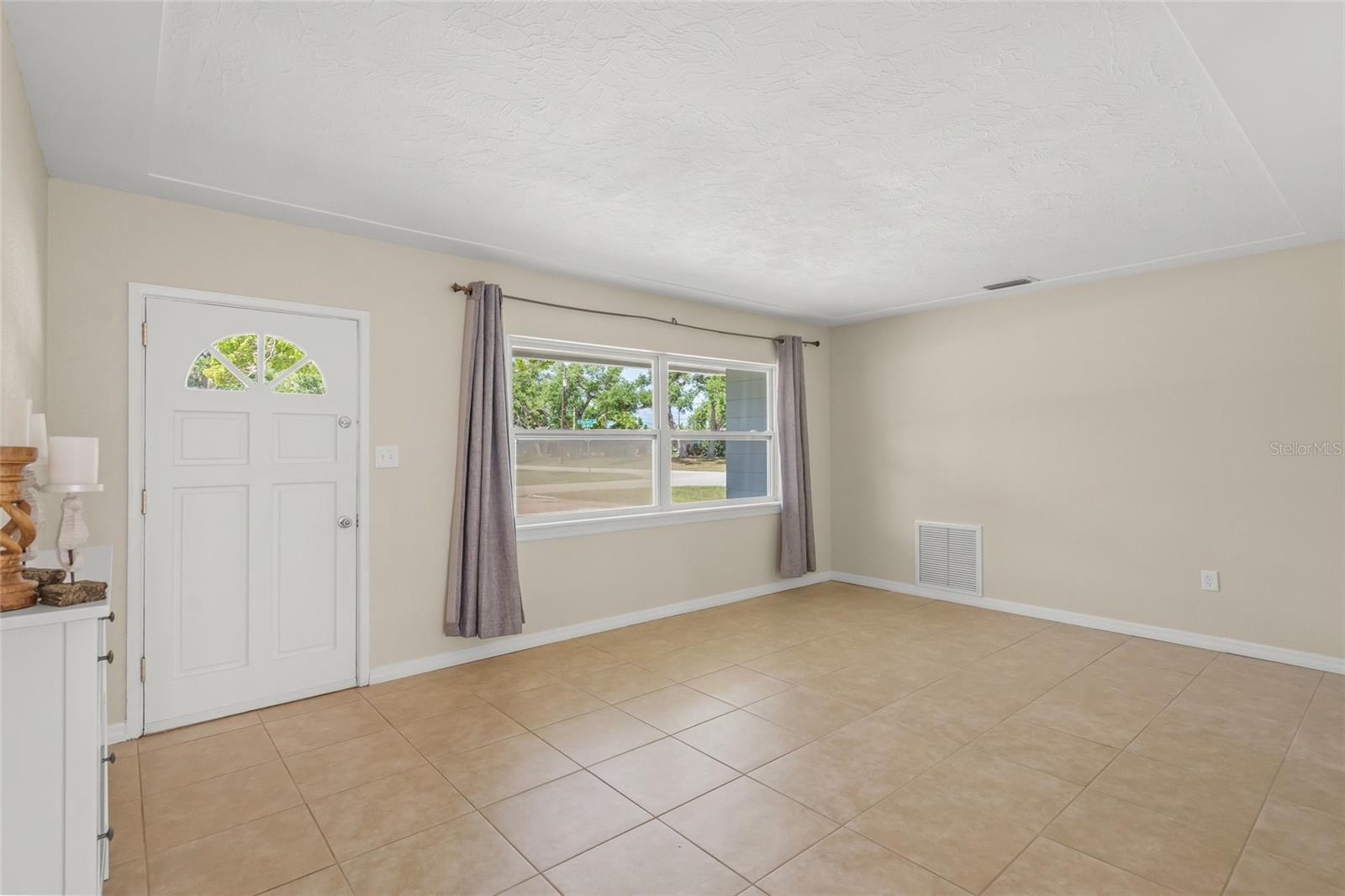 GOLDEN ACRES 1ST ADD - Residential