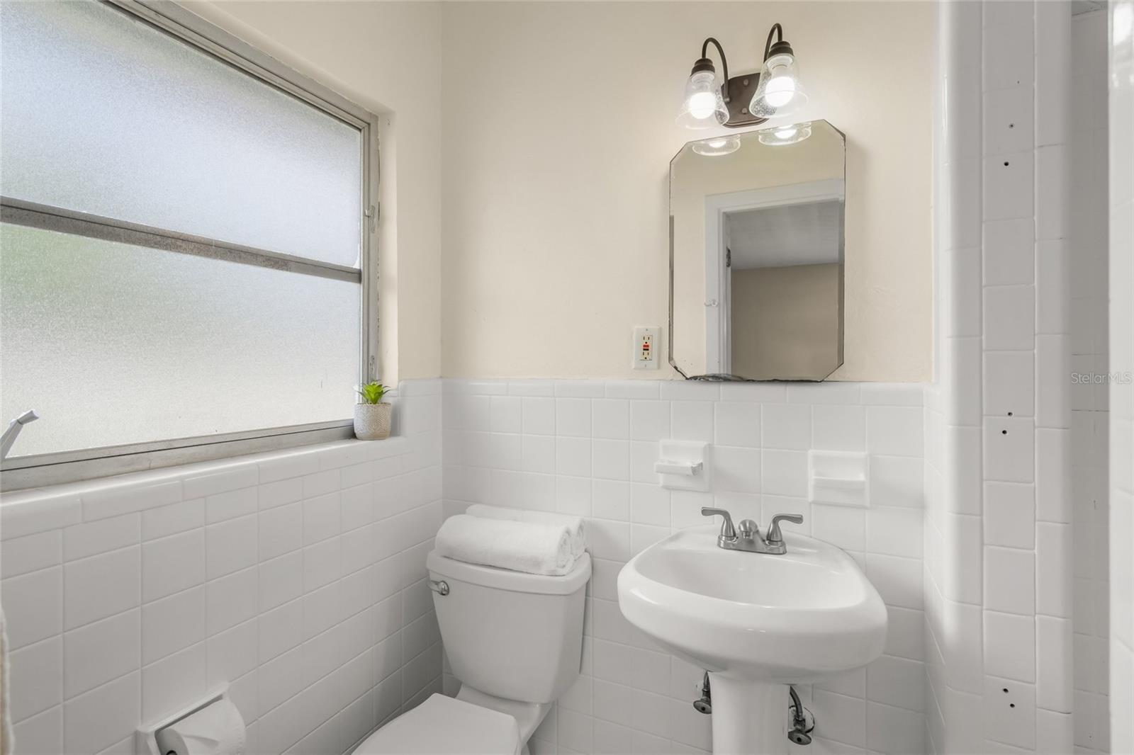 GOLDEN ACRES 1ST ADD - Residential