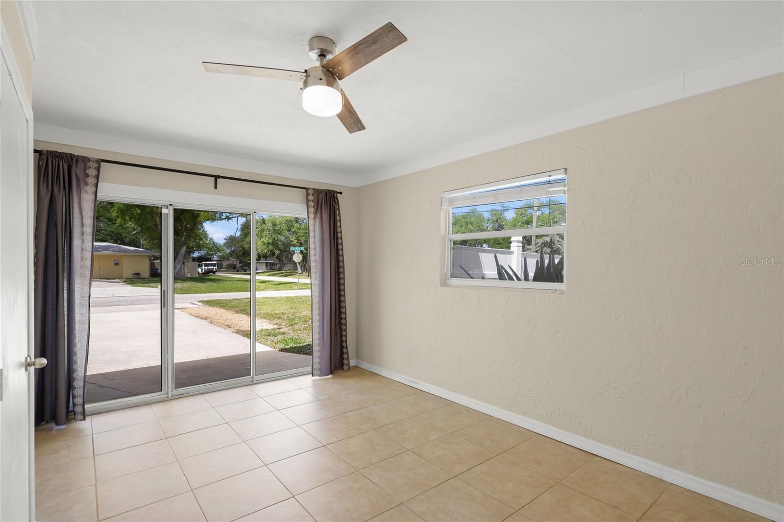 GOLDEN ACRES 1ST ADD - Residential