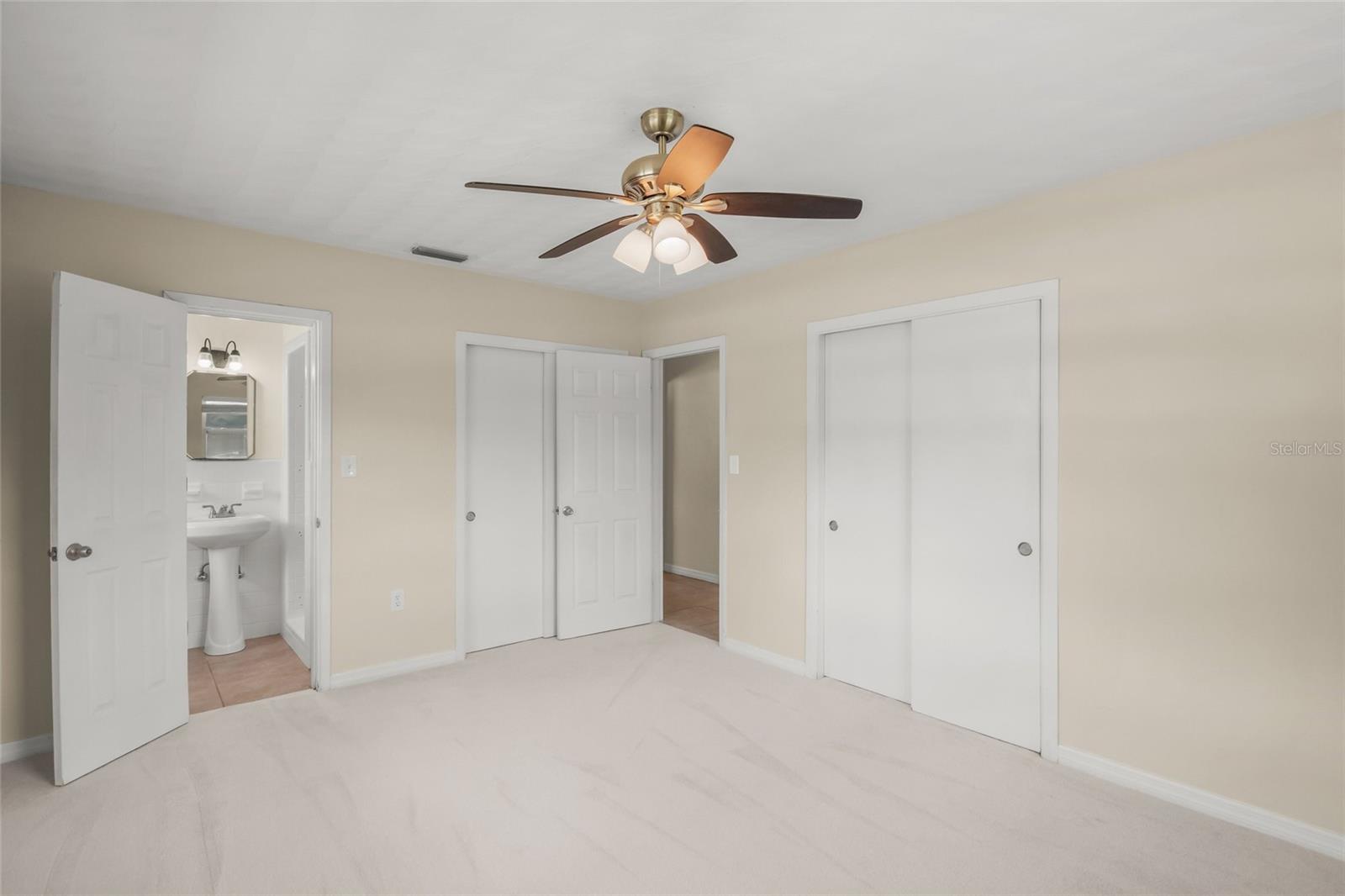 GOLDEN ACRES 1ST ADD - Residential