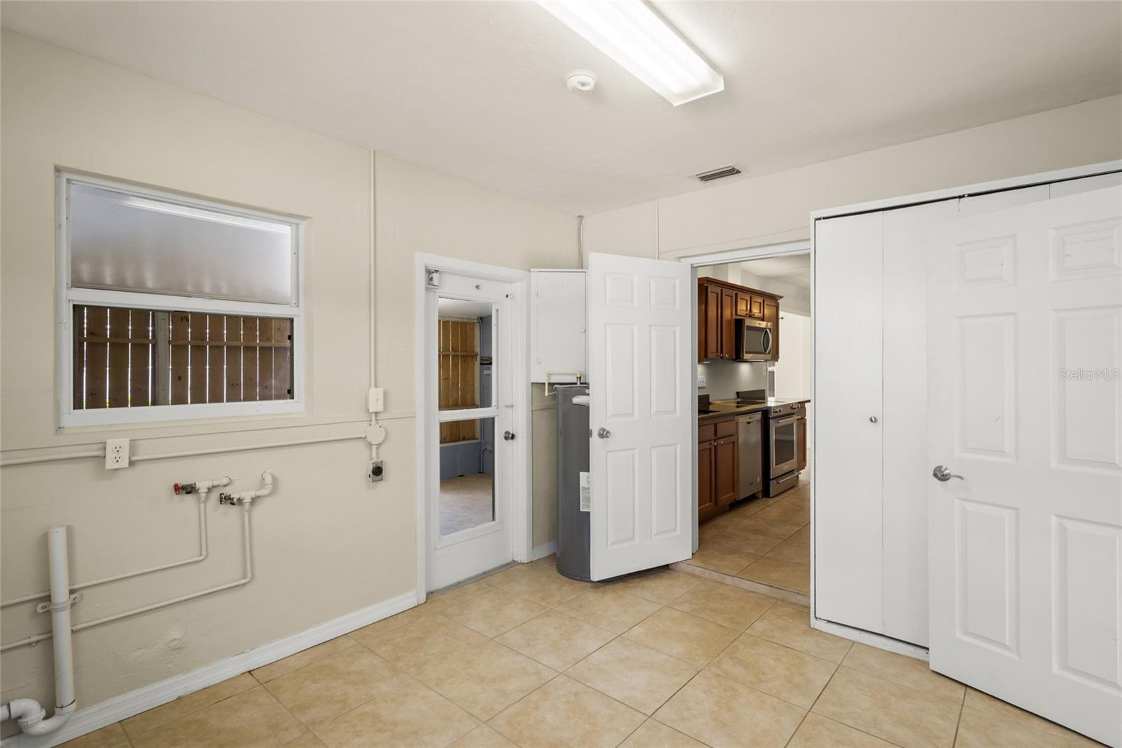 GOLDEN ACRES 1ST ADD - Residential