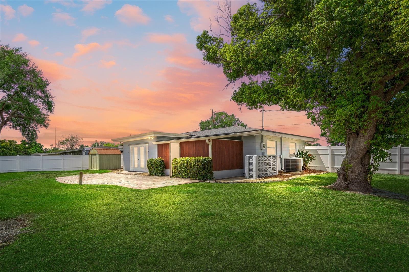 GOLDEN ACRES 1ST ADD - Residential