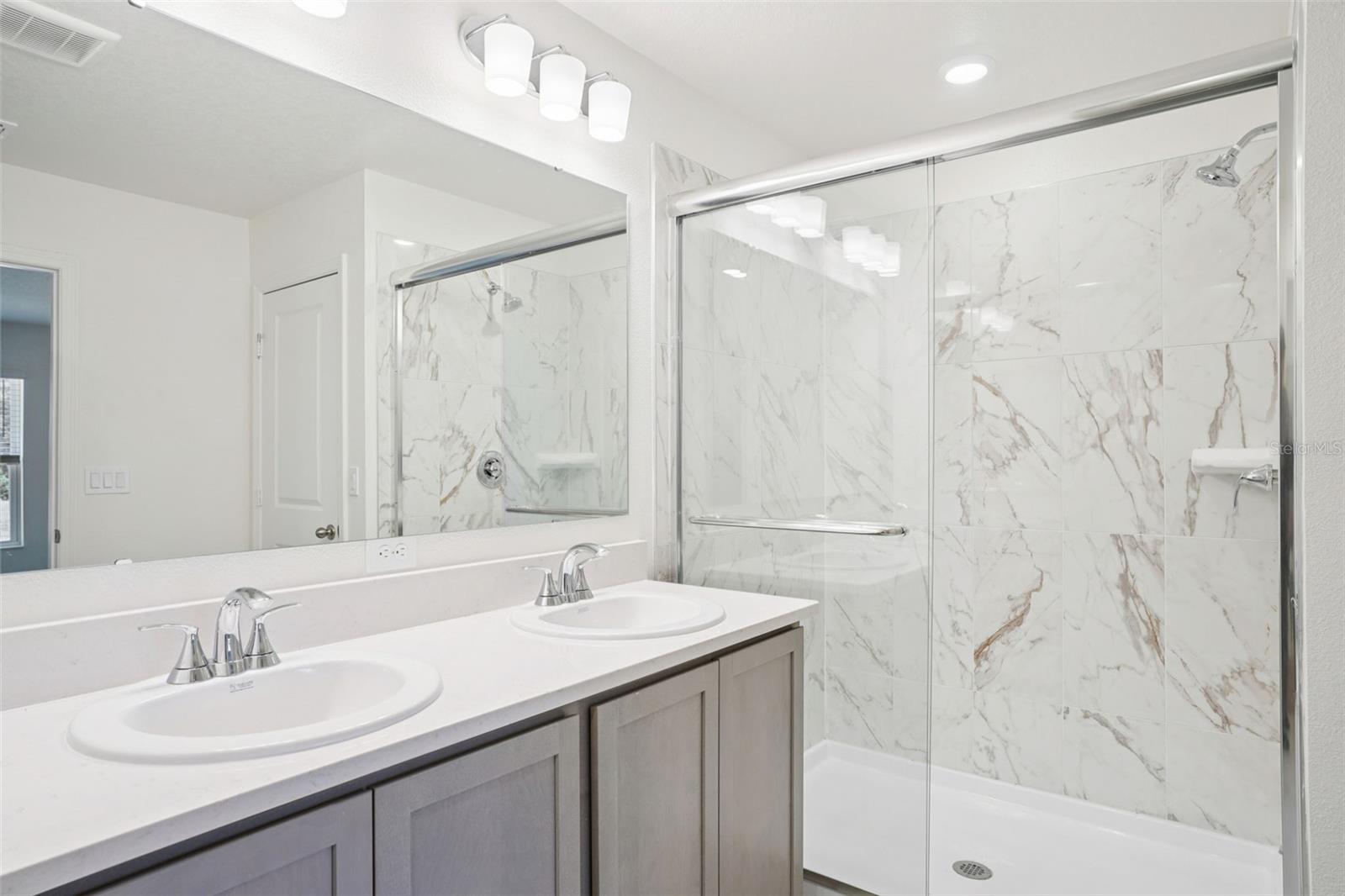 SILVER LAKE ESTATES PHASE 1 - Residential
