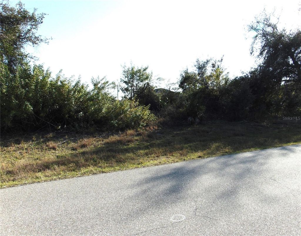 Photo of 287 Baytree Drive, Rotonda West, FL 33947 (MLS # C7488723)