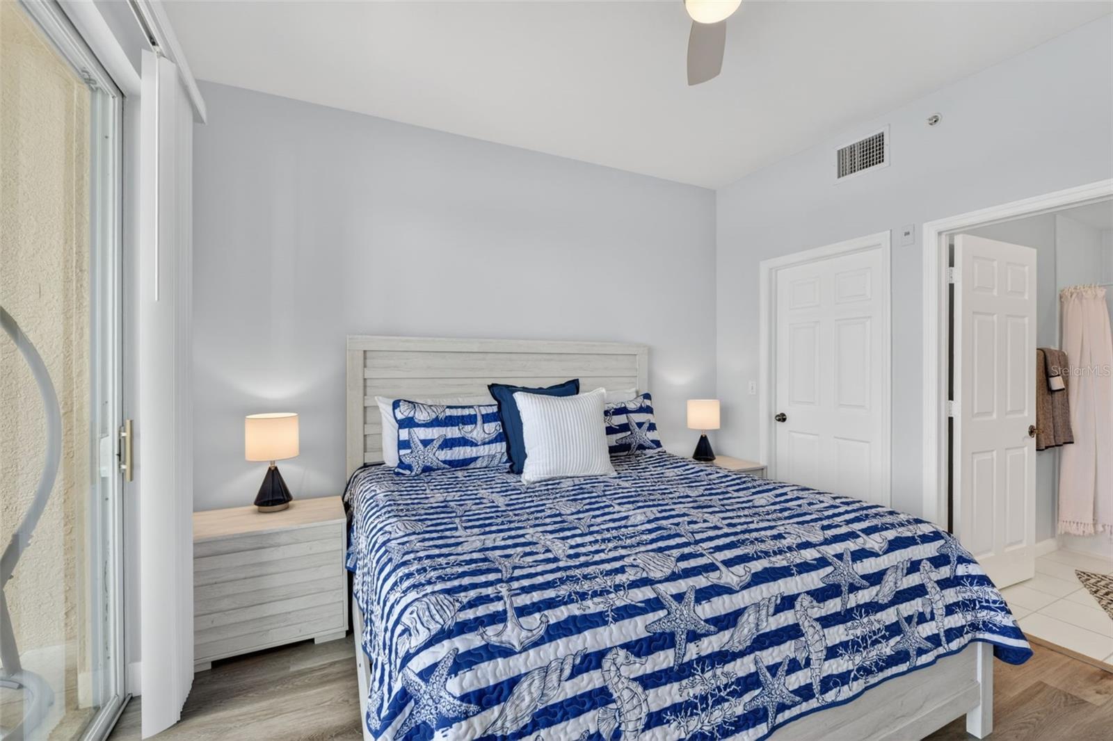 HARBOR TOWERS AT BURNT STORE - Residential