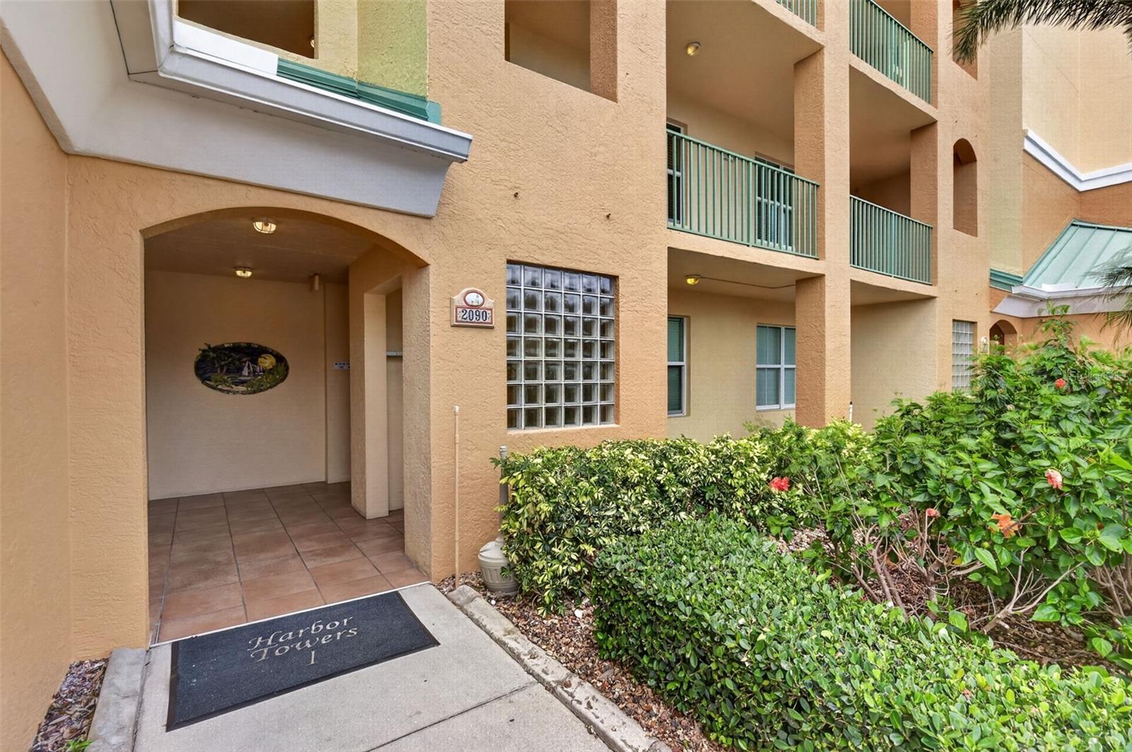 HARBOR TOWERS AT BURNT STORE - Residential