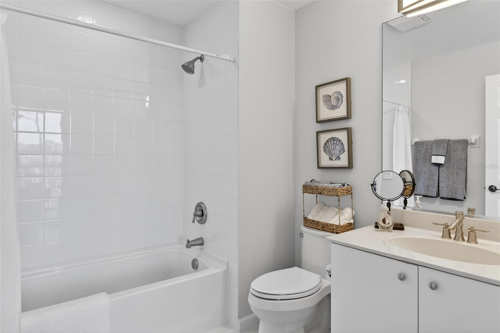 HARBOR TOWERS AT BURNT STORE - Residential