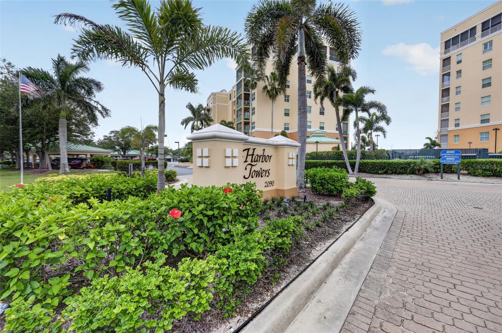HARBOR TOWERS AT BURNT STORE - Residential