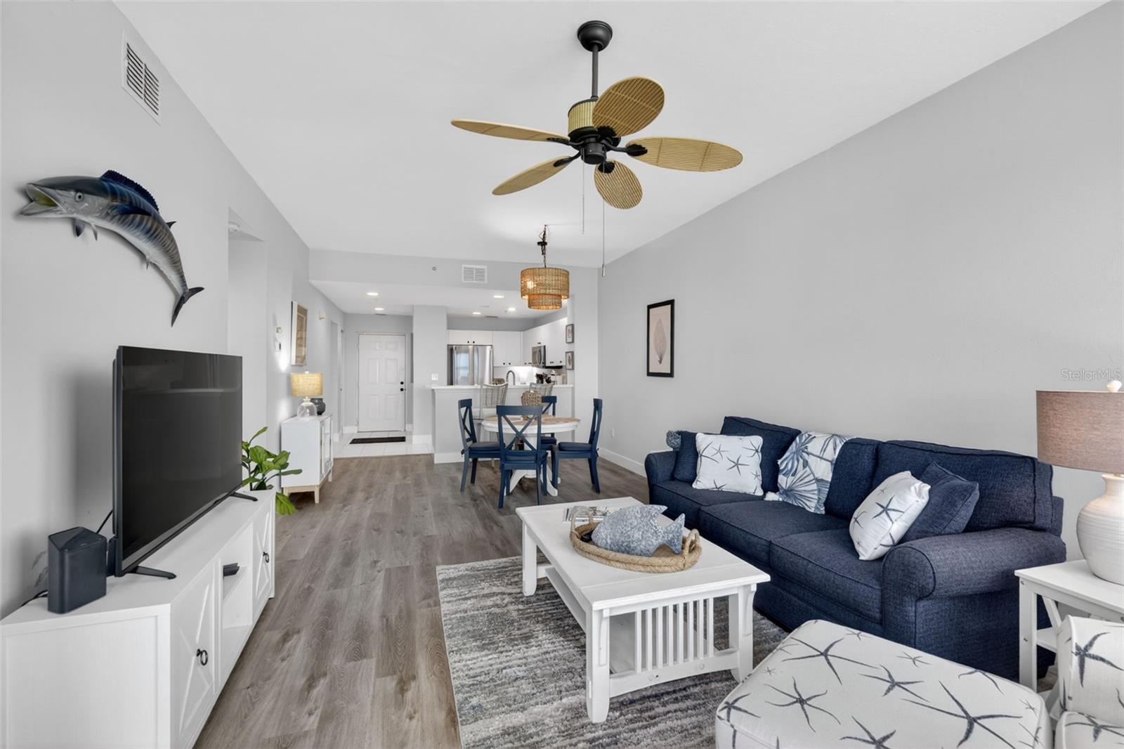 HARBOR TOWERS AT BURNT STORE - Residential