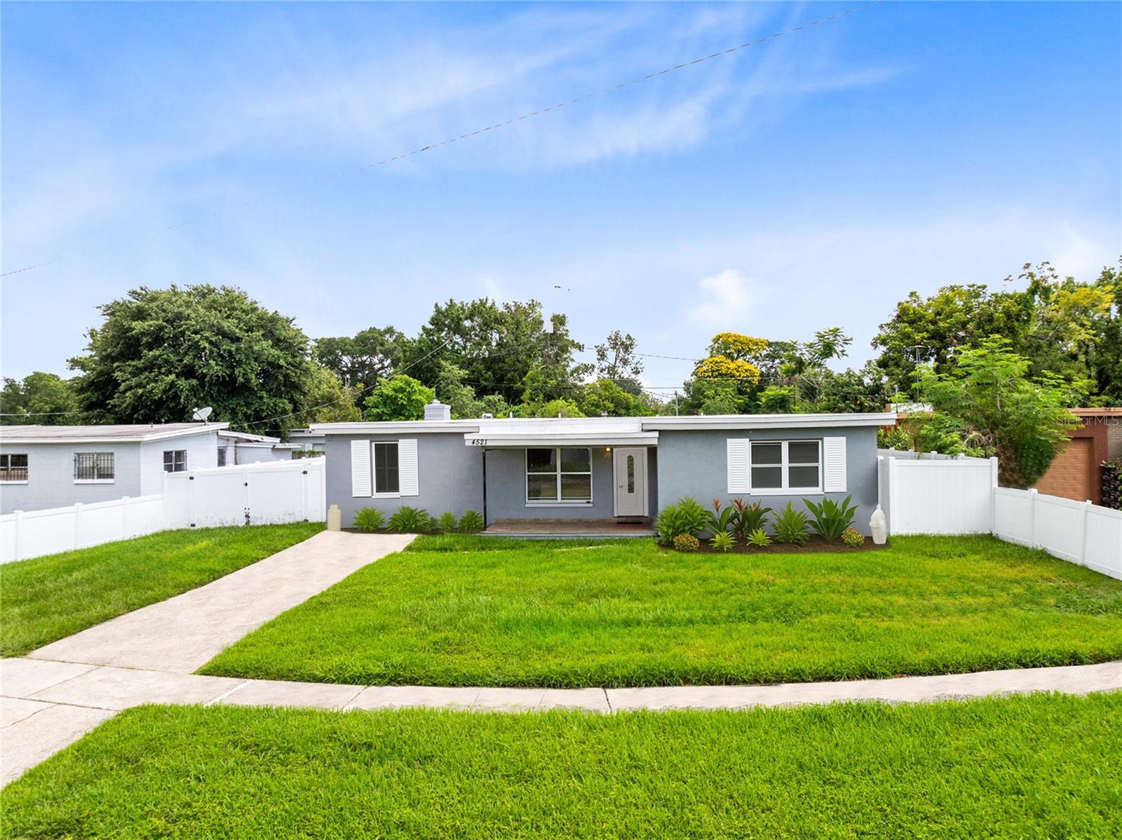 4521 LAWNE COURT