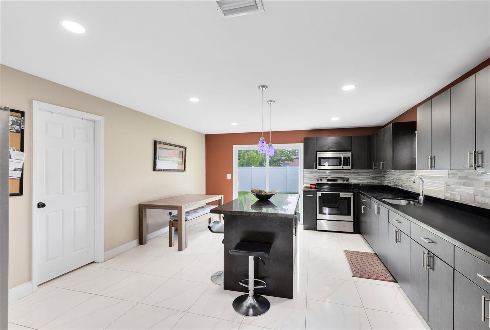 4521 LAWNE COURT