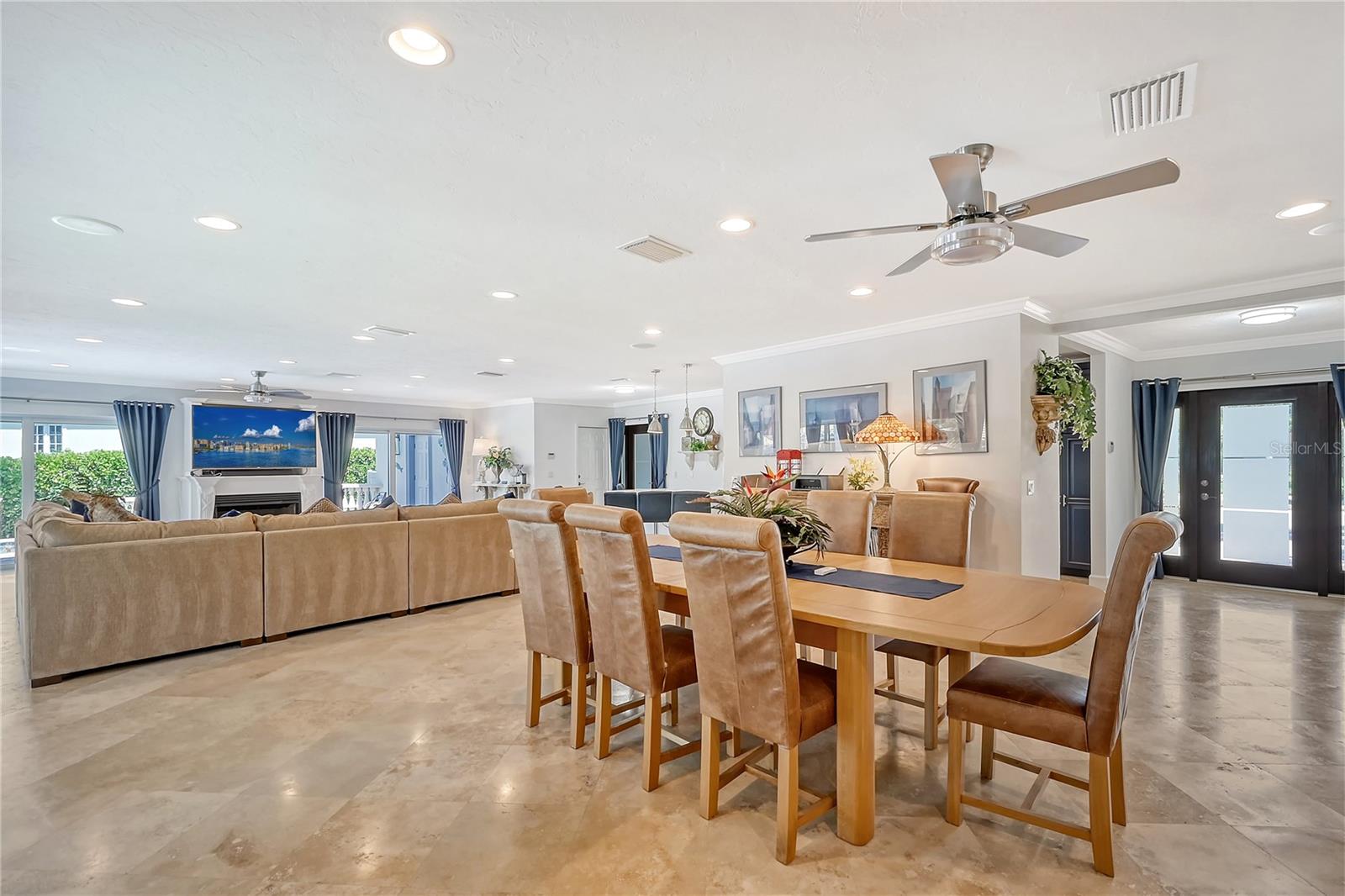 CORAL COVE - Residential Lease