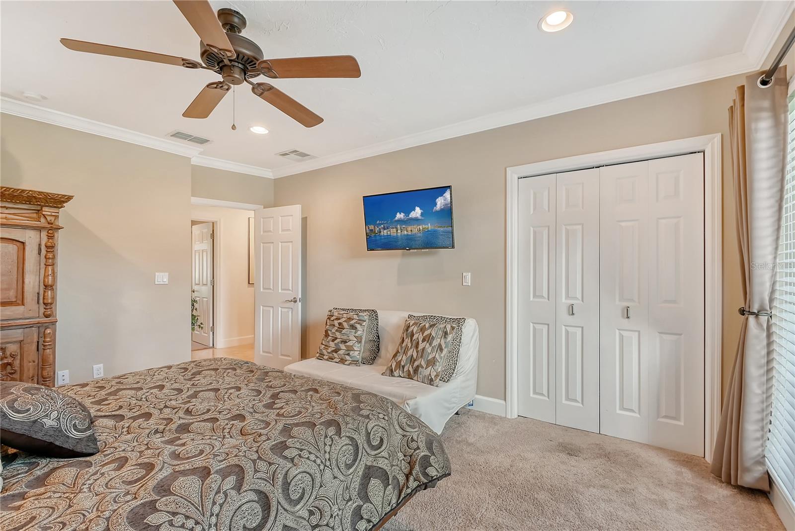 CORAL COVE - Residential Lease