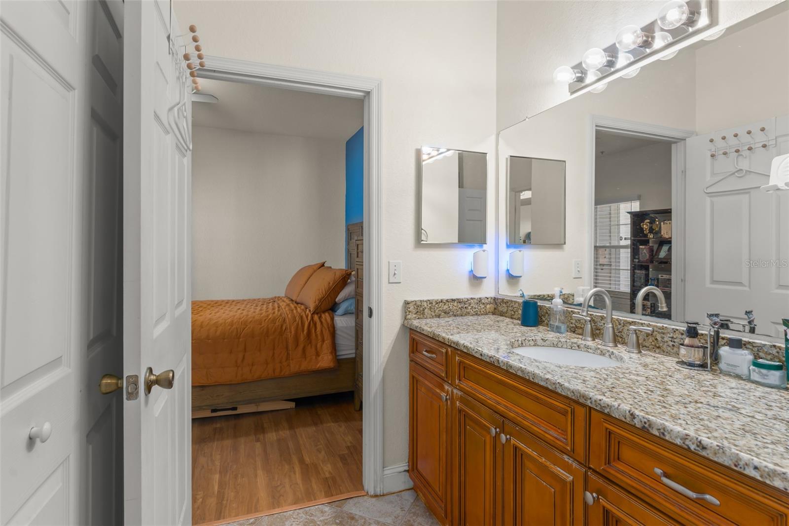 CHARLES TOWNE/PK CENTRAL CONDO - Residential