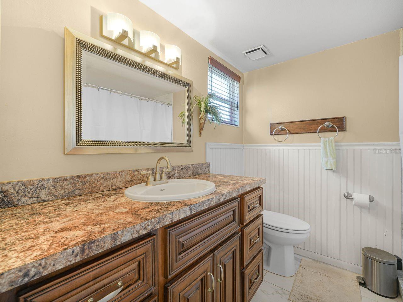 VILLASTHE 02 - Residential