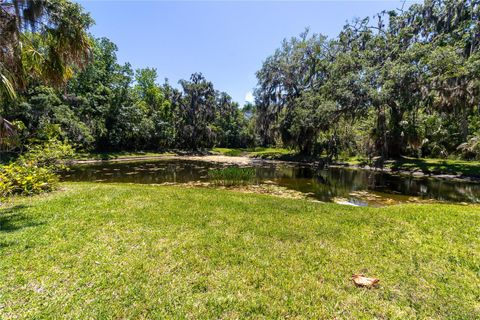 A home in ELLENTON