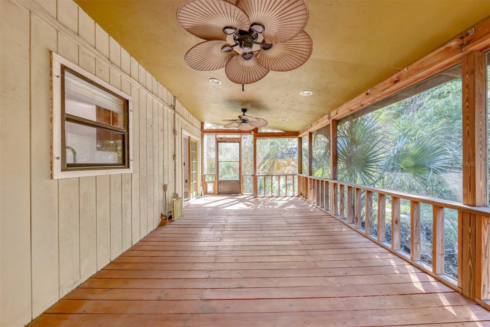 FLORA VILLA - Residential