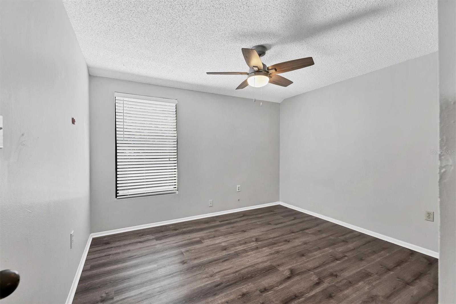 FLORA VILLA - Residential