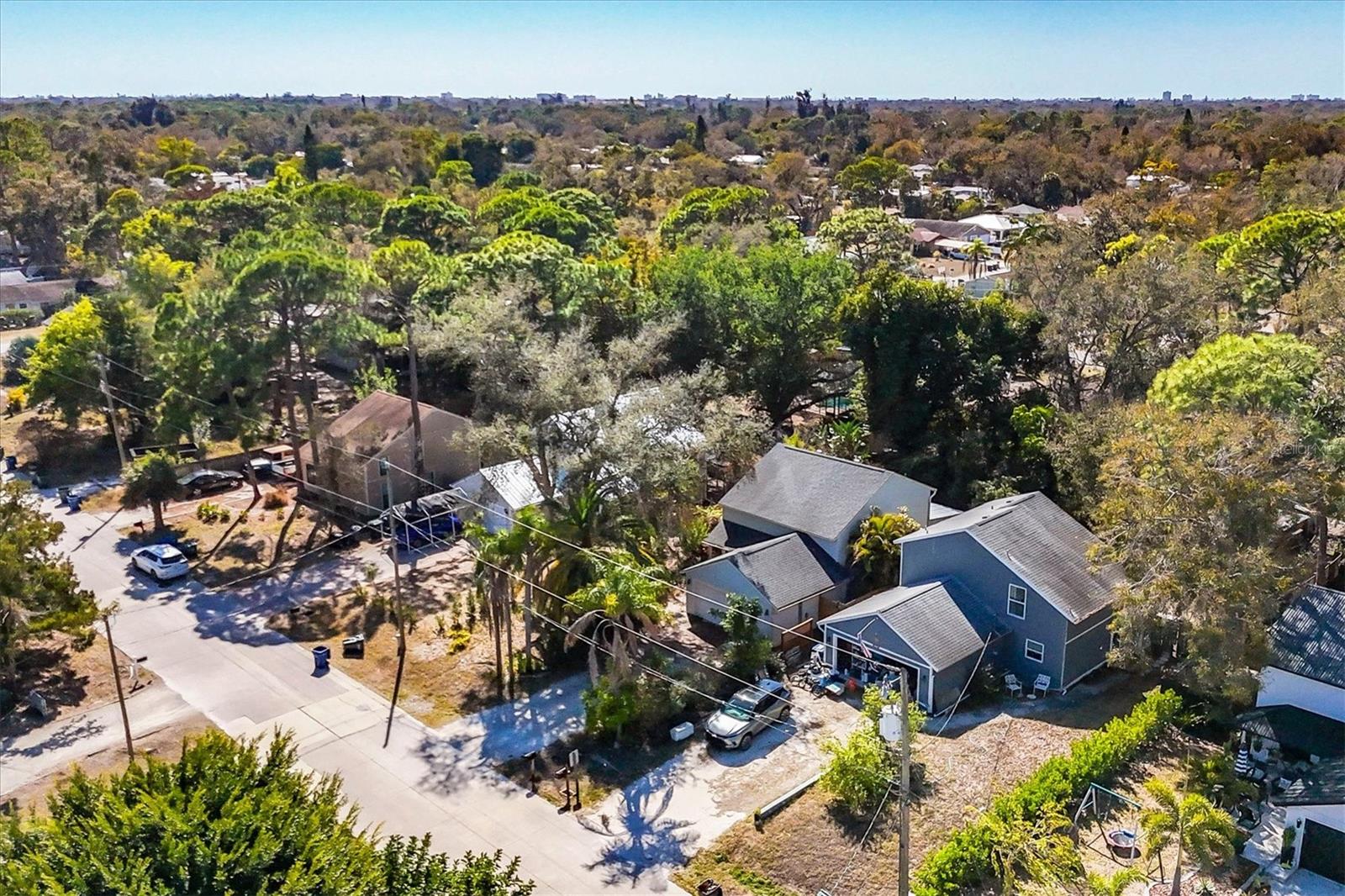 FLORA VILLA - Residential