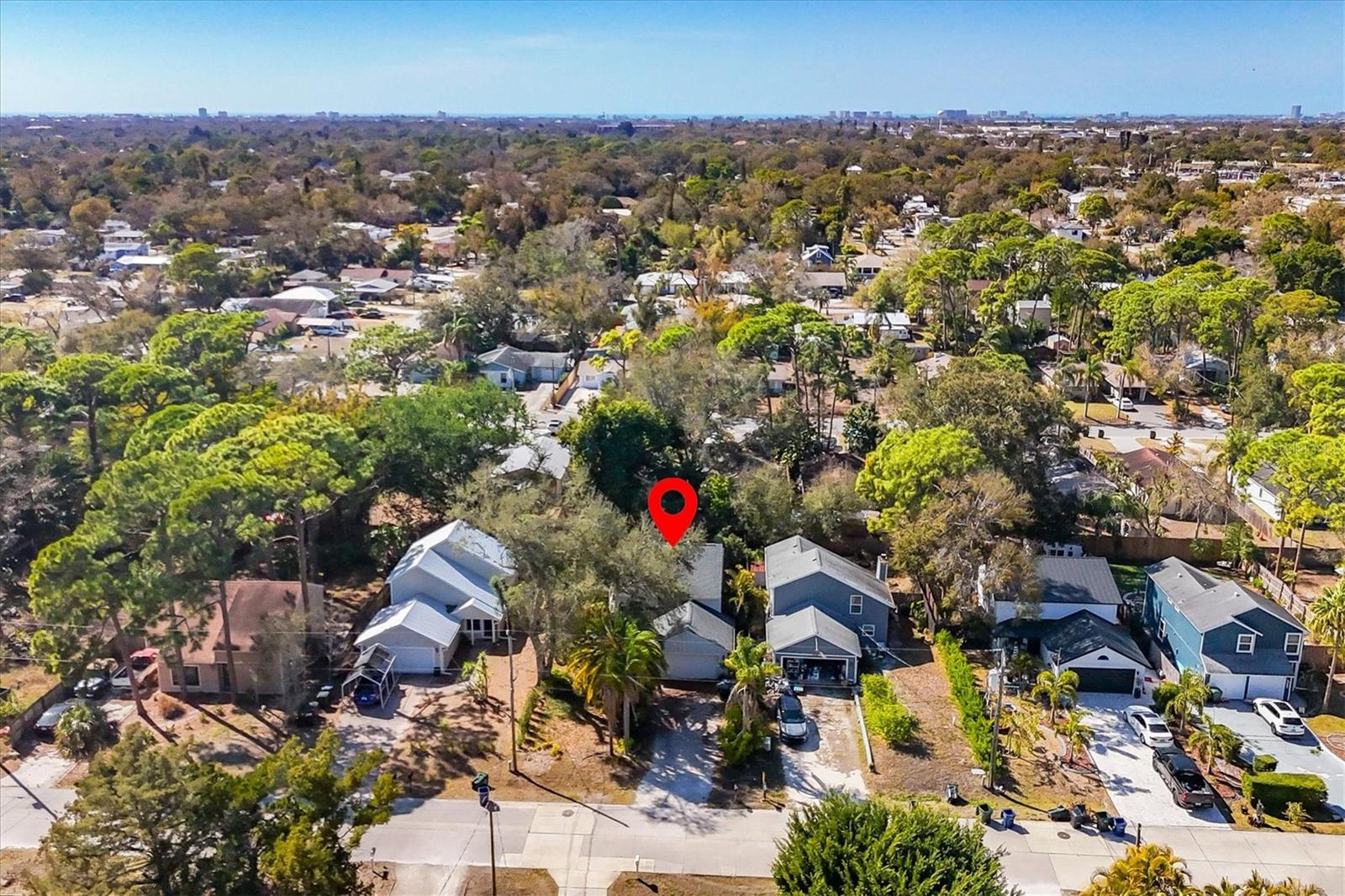 FLORA VILLA - Residential