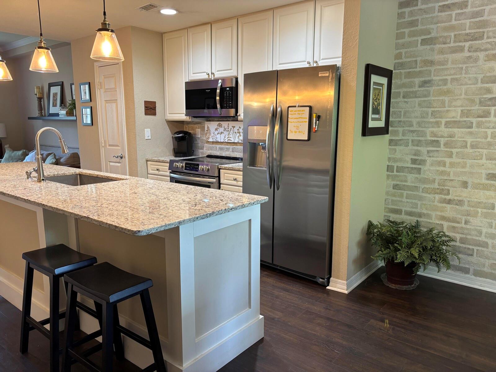 ARLINGTON PARK CONDO - Residential