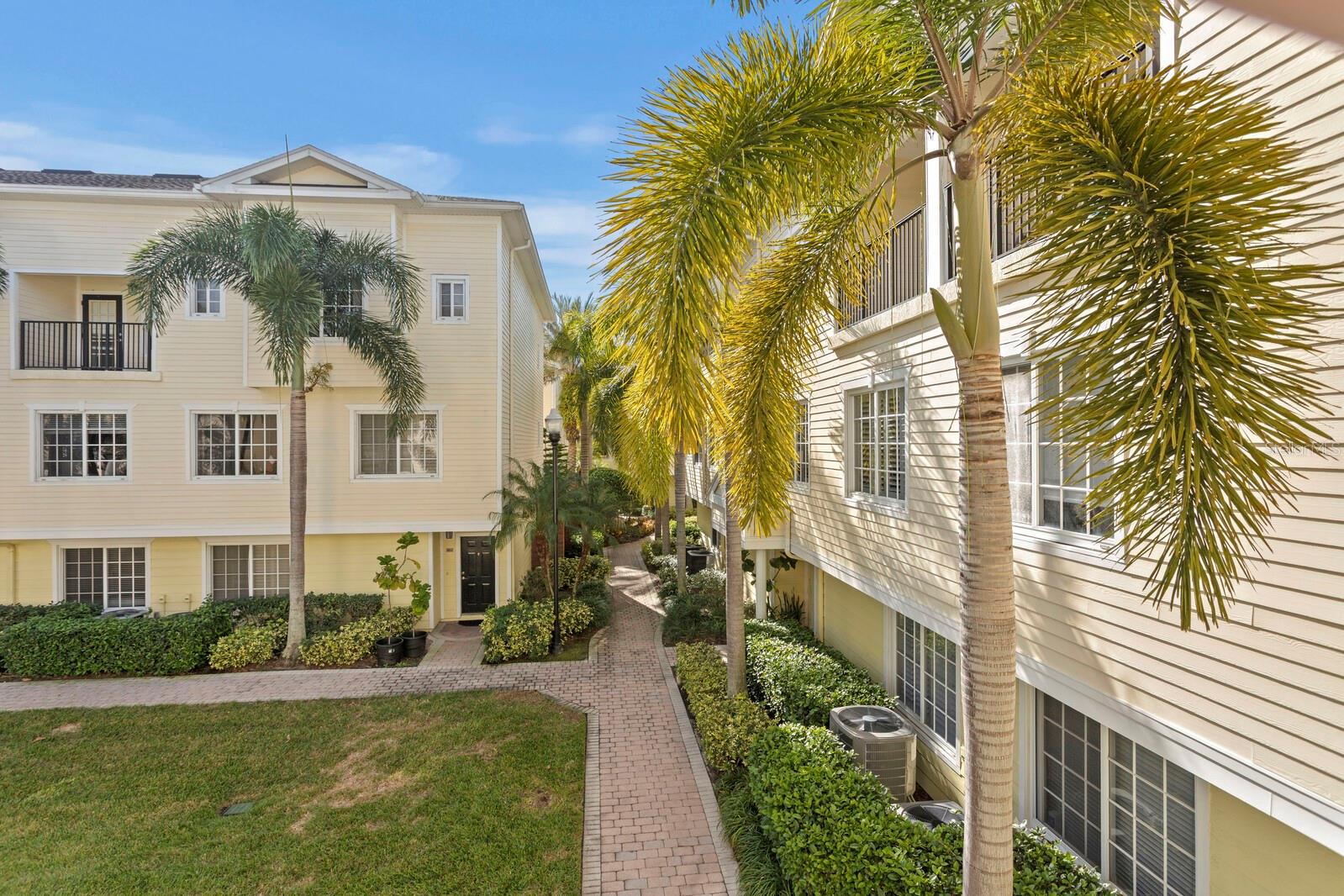 ARLINGTON PARK CONDO - Residential