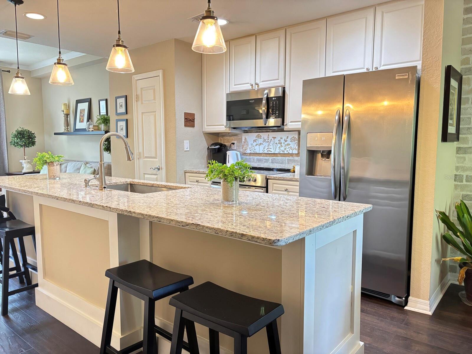 ARLINGTON PARK CONDO - Residential