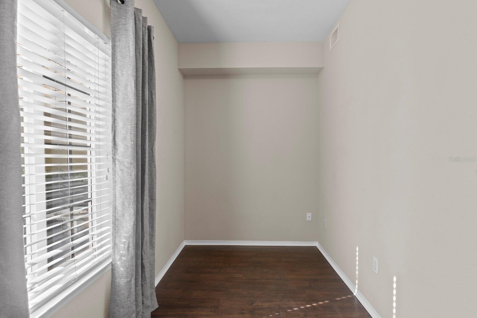 ARLINGTON PARK CONDO - Residential