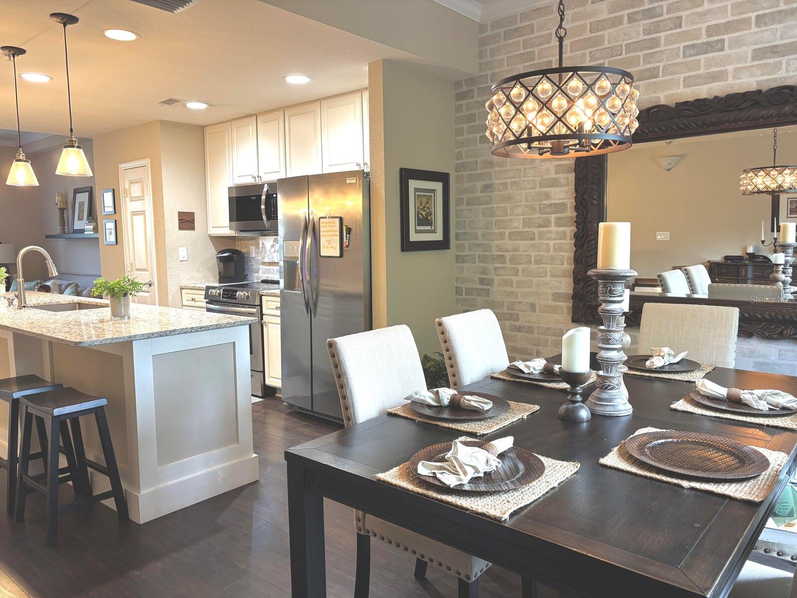 ARLINGTON PARK CONDO - Residential