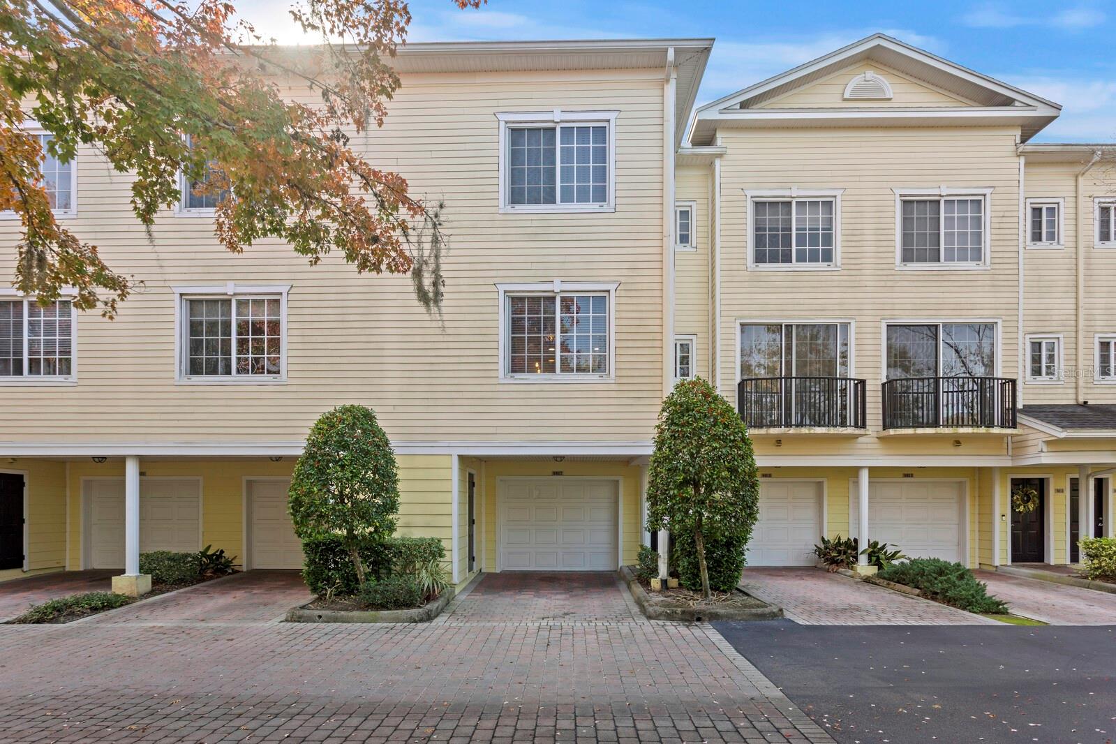 ARLINGTON PARK CONDO - Residential
