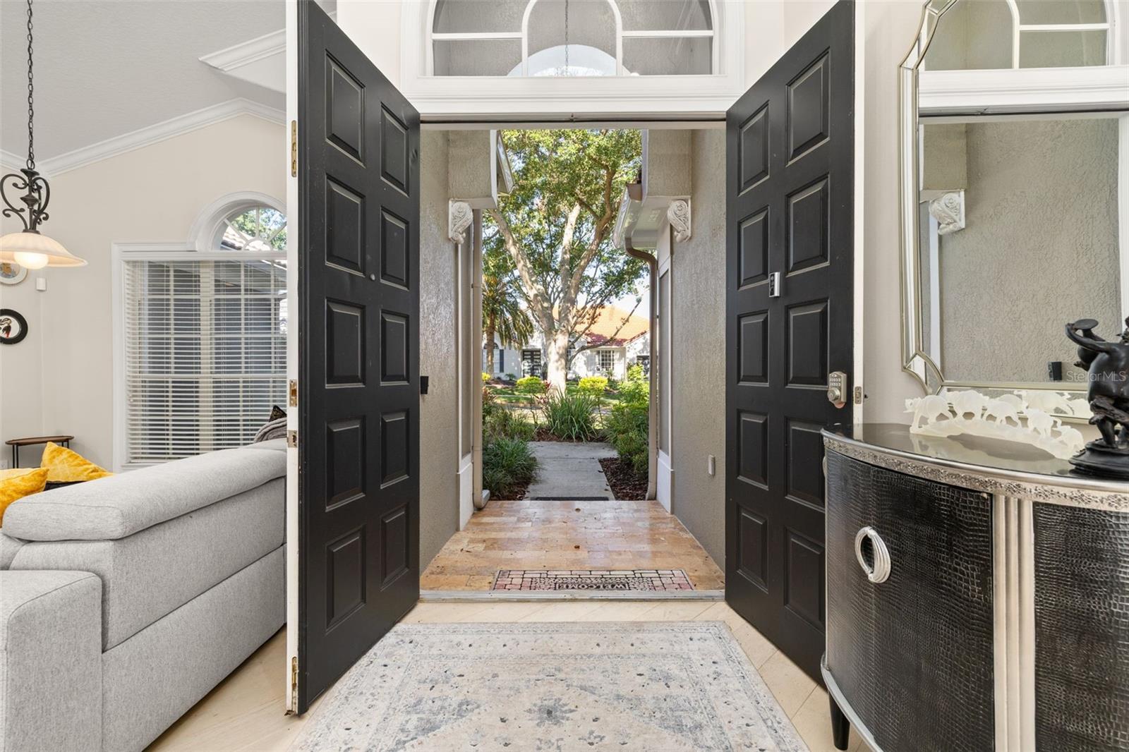 1855 VISTA ROYALE BOULEVARD