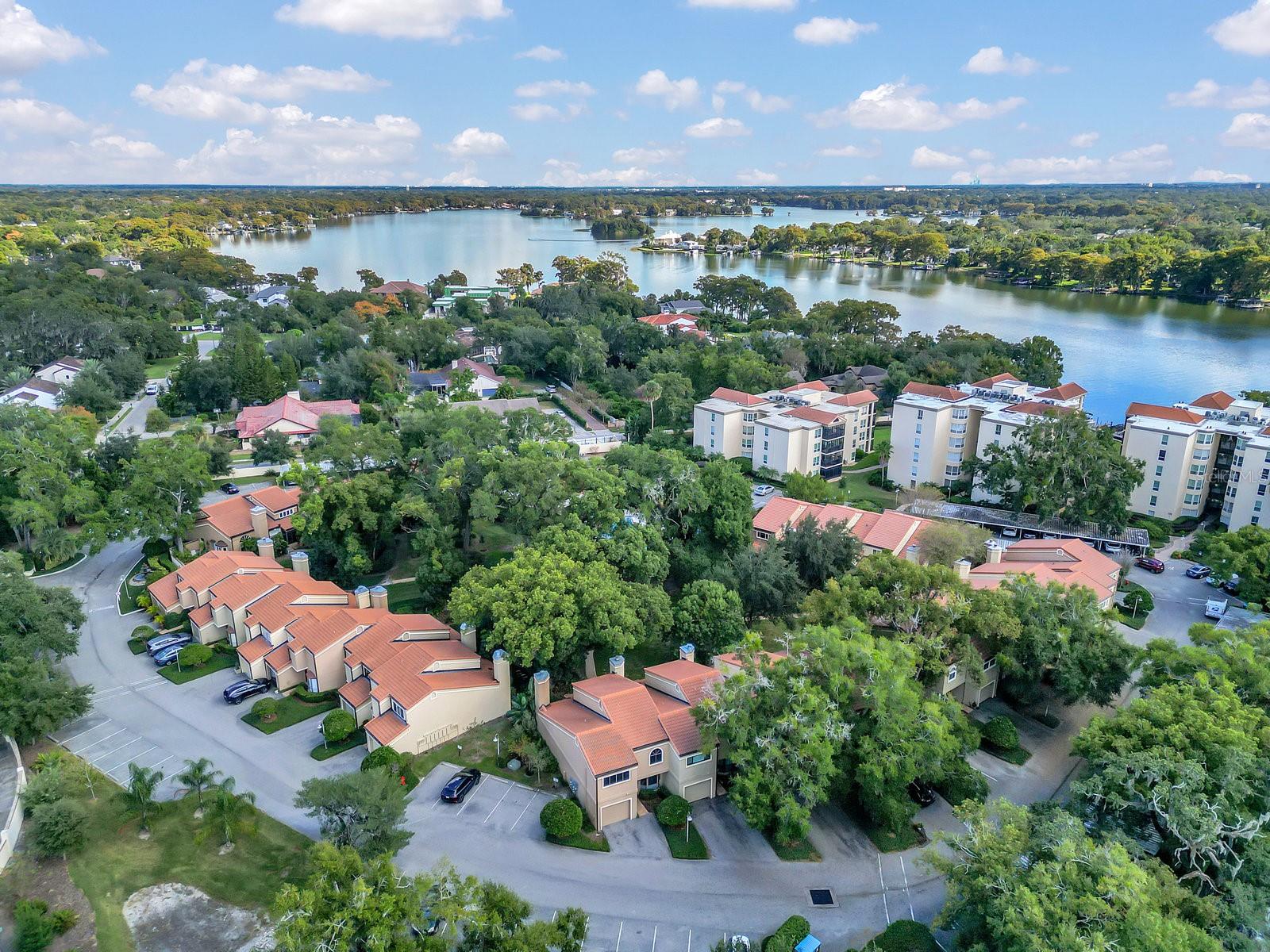 MOORINGS ON LAKE MAITLAND CONDO BLDG 05 - Residential