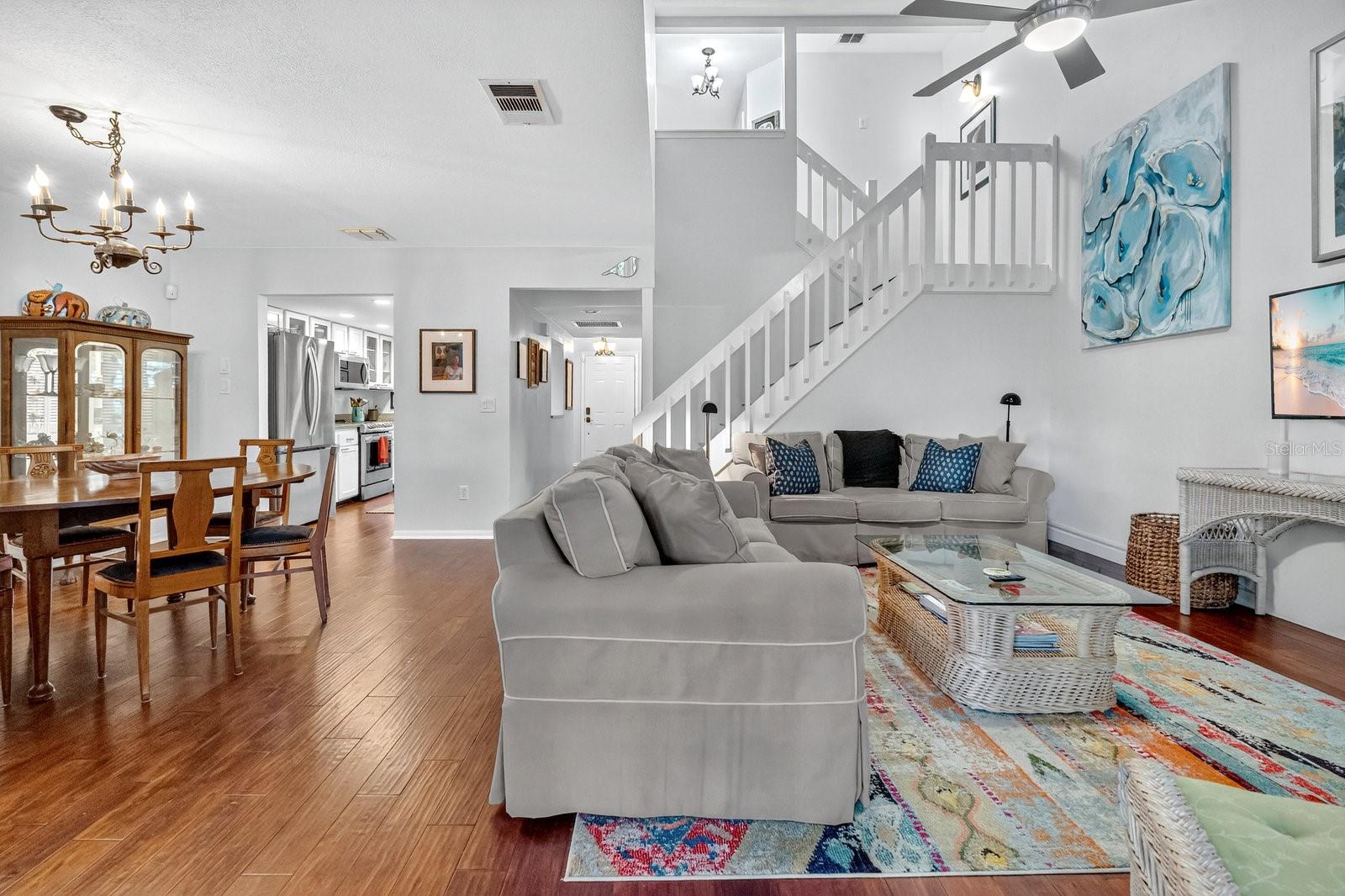 MOORINGS ON LAKE MAITLAND CONDO BLDG 05 - Residential