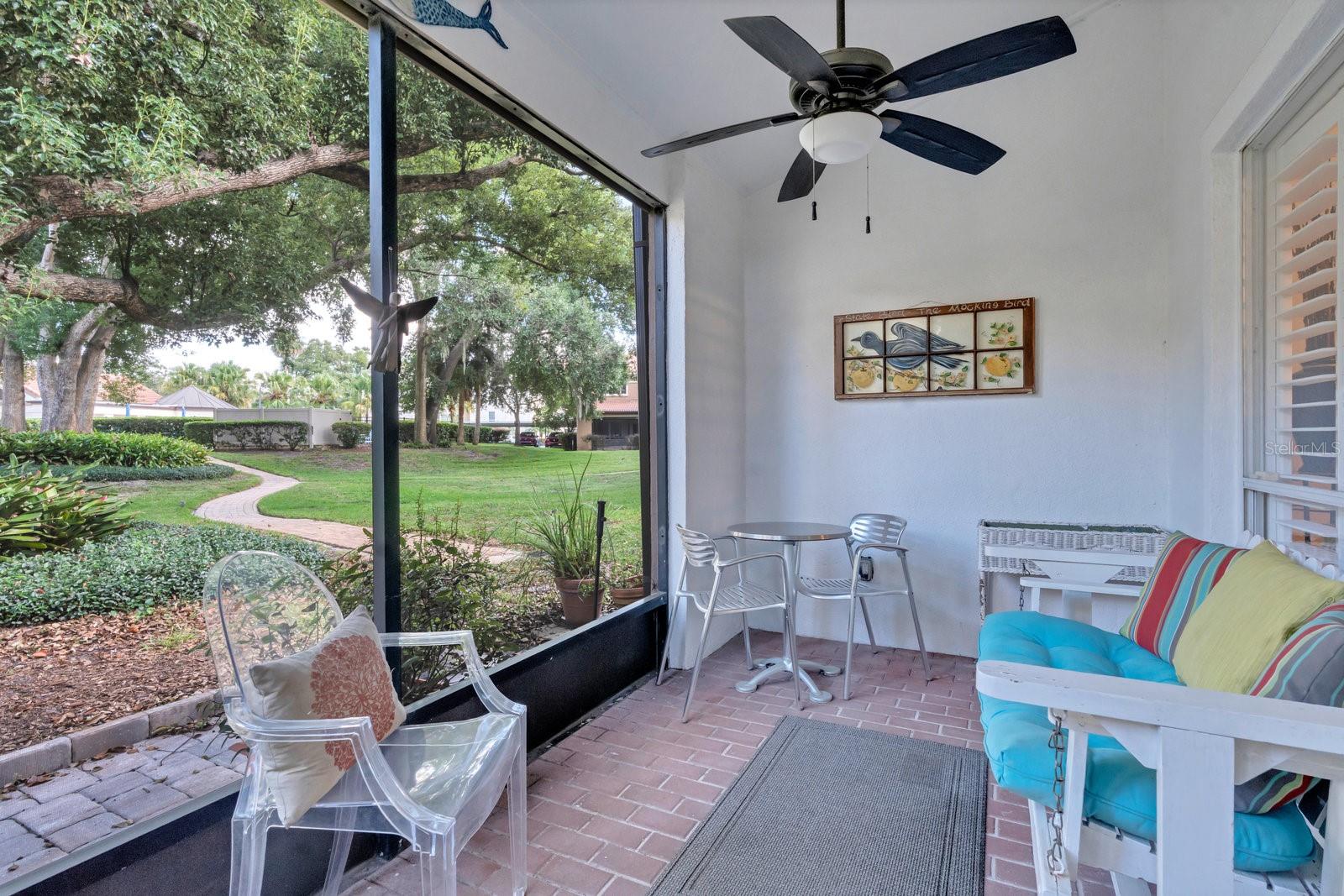 MOORINGS ON LAKE MAITLAND CONDO BLDG 05 - Residential