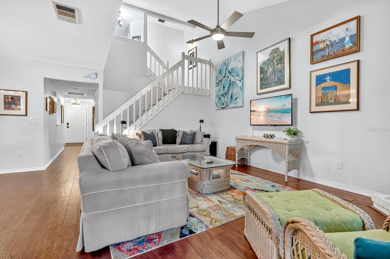 MOORINGS ON LAKE MAITLAND CONDO BLDG 05 - Residential