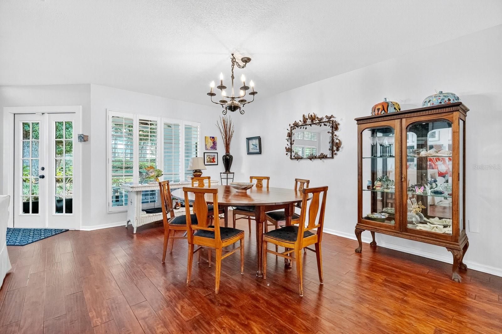 MOORINGS ON LAKE MAITLAND CONDO BLDG 05 - Residential