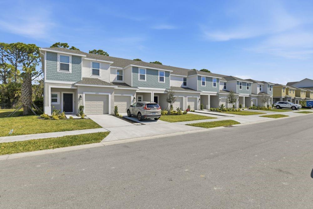 VINTERRA TOWNHOMES - Residential