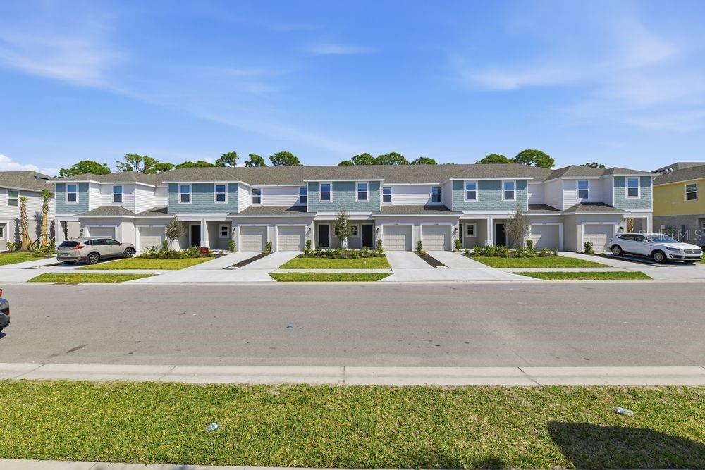 VINTERRA TOWNHOMES - Residential